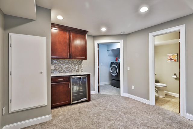 258 Canyon Drive, Columbus, OH 43214