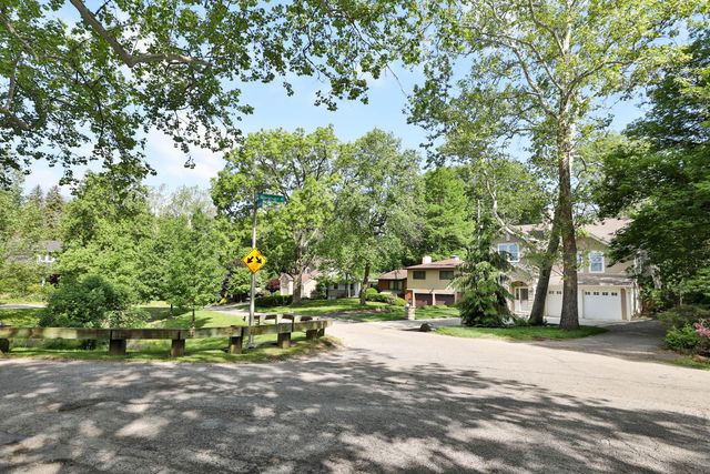 258 Canyon Drive, Columbus, OH 43214