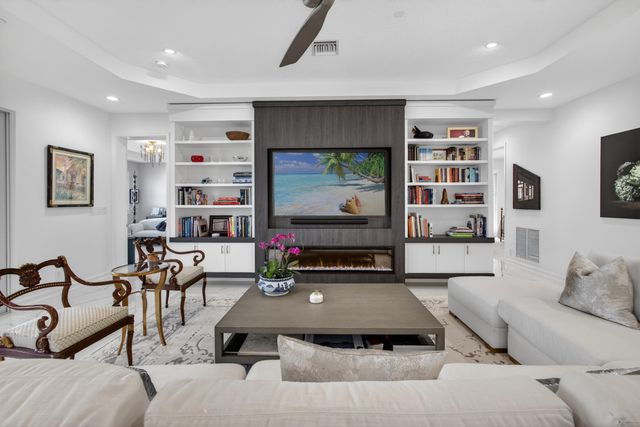 155 Tresana Boulevard 105, Jupiter, FL 33478