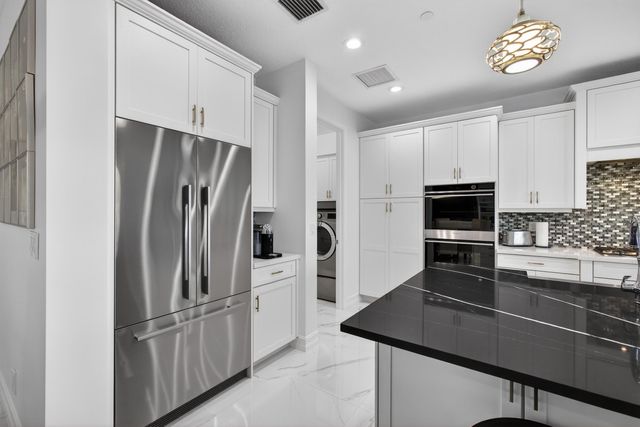 155 Tresana Boulevard 105, Jupiter, FL 33478