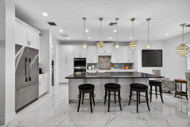 155 Tresana Boulevard 105, Jupiter, FL 33478