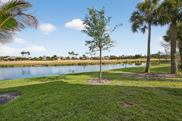 155 Tresana Boulevard 105, Jupiter, FL 33478