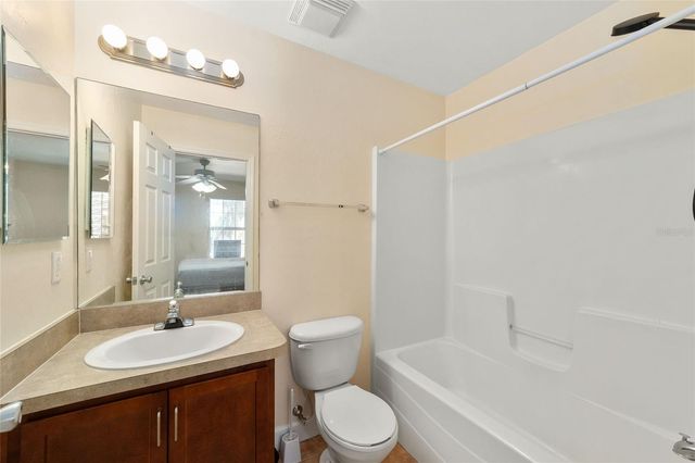 2915 SW 35TH PLACE 102, Gainesville, FL 32608