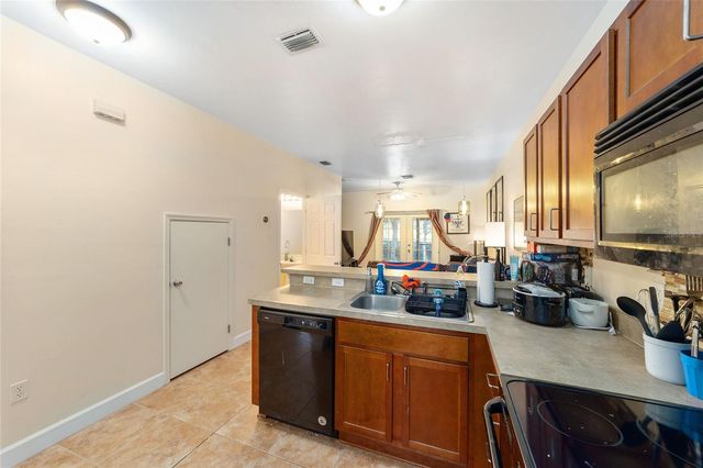 2915 SW 35TH PLACE 102, Gainesville, FL 32608