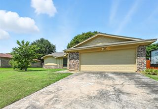 1333 Mercedes Street, Benbrook, TX 76126