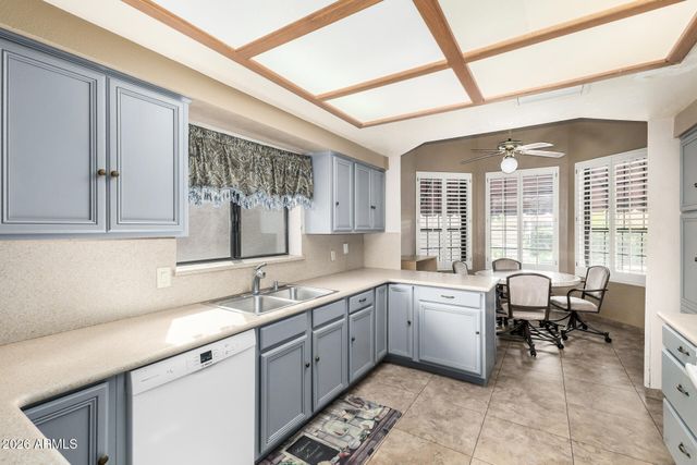 10484 E FANFOL Lane, Scottsdale, AZ 85258