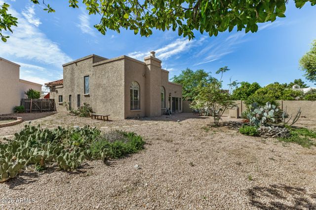 10484 E FANFOL Lane, Scottsdale, AZ 85258