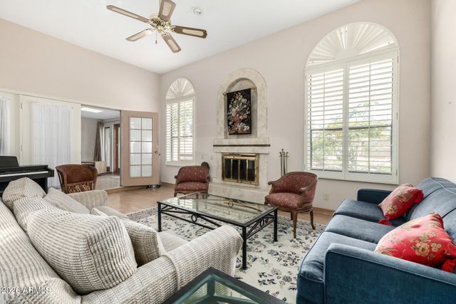 10484 E FANFOL Lane, Scottsdale, AZ 85258