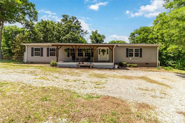 174 Little Pine Drive, Smyrna, SC 29743