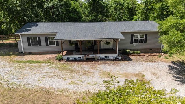 174 Little Pine Drive, Smyrna, SC 29743