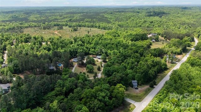 174 Little Pine Drive, Smyrna, SC 29743