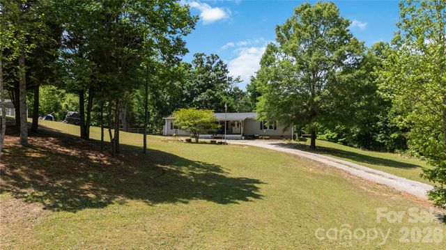174 Little Pine Drive, Smyrna, SC 29743
