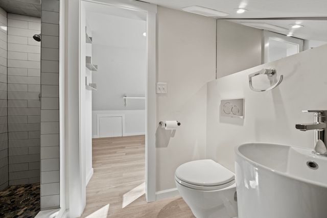 7 Sweetser Ave, Reading, MA 01867