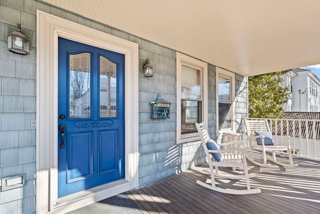 7 Sweetser Ave, Reading, MA 01867