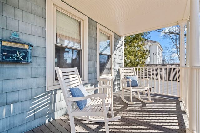 7 Sweetser Ave, Reading, MA 01867