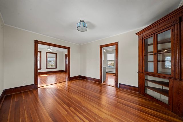 7 Sweetser Ave, Reading, MA 01867