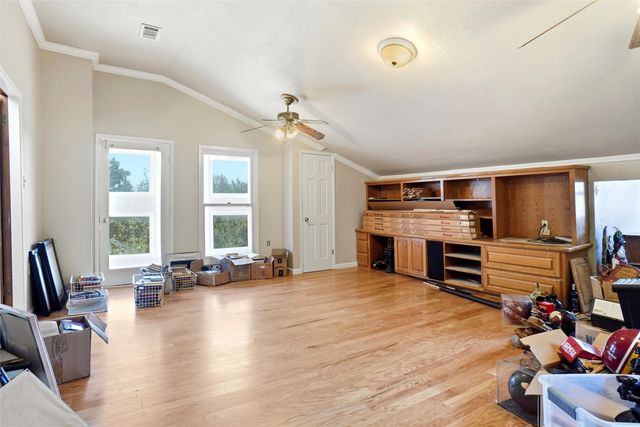 2011 Ridgemont Court, Arlington, TX 76012