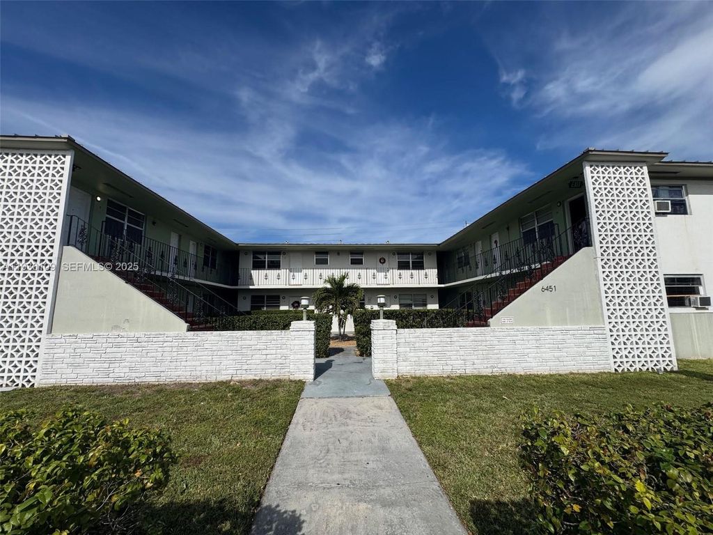 6451 W Flagler St 9, Miami, FL 33144