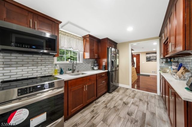 507 Cedarbrook Ave, South Plainfield Boro, NJ 07080