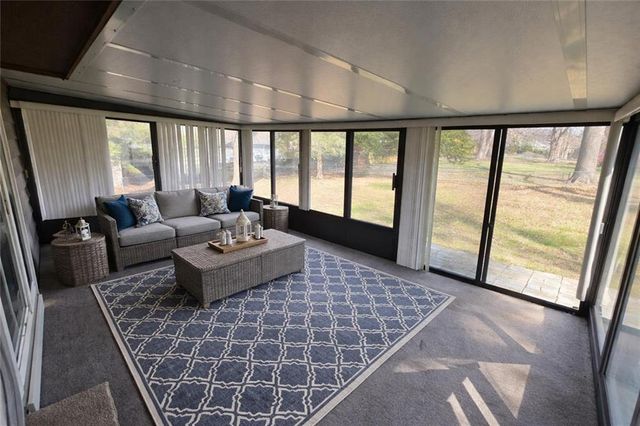 807 Conistor Lane, Liberty, MO 64068