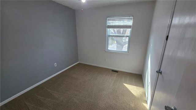 807 Conistor Lane, Liberty, MO 64068