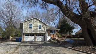 807 Conistor Lane, Liberty, MO 64068