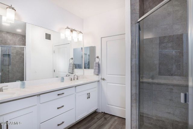 2511 W QUEEN CREEK Road 380, Chandler, AZ 85248