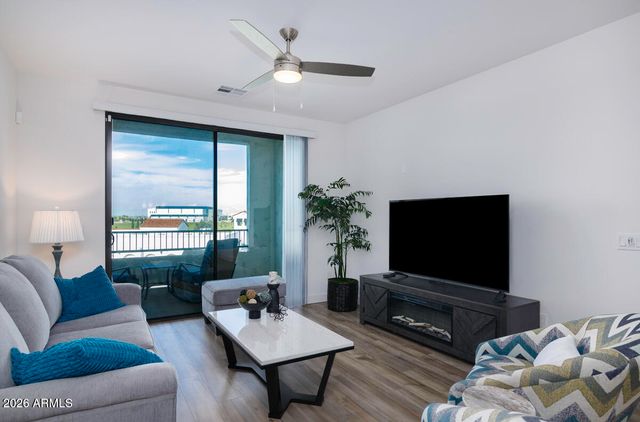 2511 W QUEEN CREEK Road 380, Chandler, AZ 85248