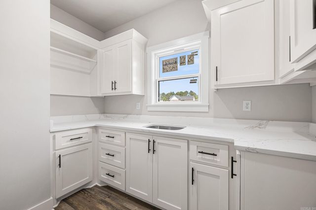 1237 Curlin Court, Searcy, AR 72143