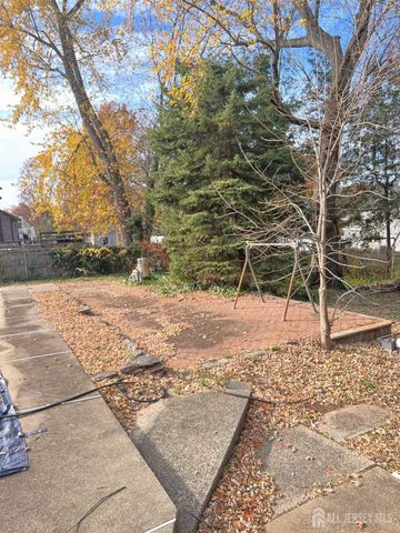 145 Dover Road, Colonia, NJ 07067