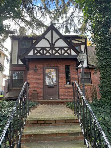 145 Dover Road, Colonia, NJ 07067