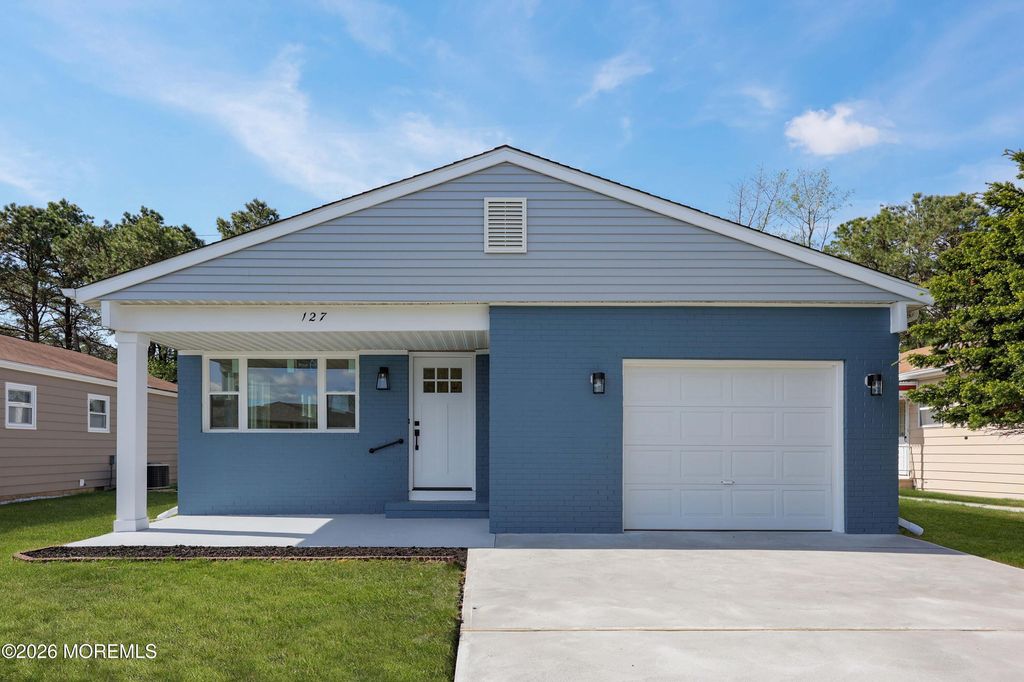 127 San Carlos Street, Toms River, NJ 08757