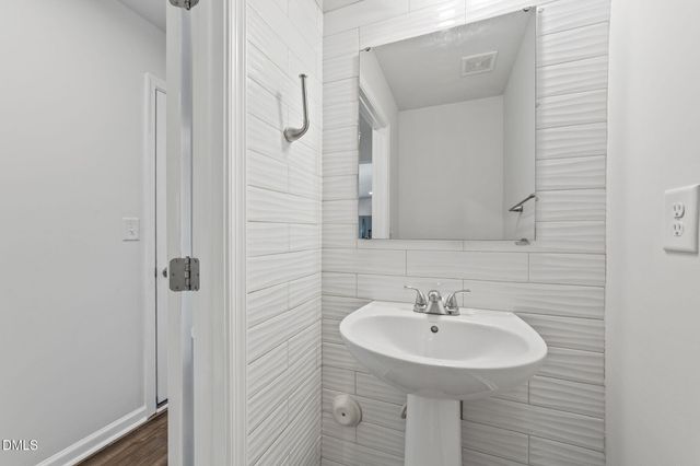 1003 Garrison Avenue, Clayton, NC 27520