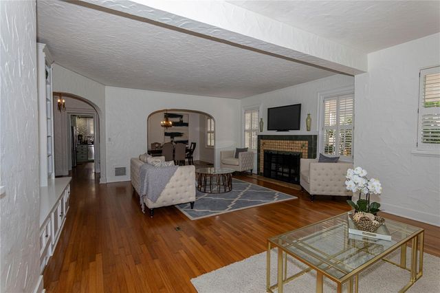 732 EDGEWATER DRIVE, Orlando, FL 32804