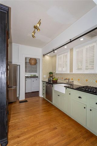 732 EDGEWATER DRIVE, Orlando, FL 32804