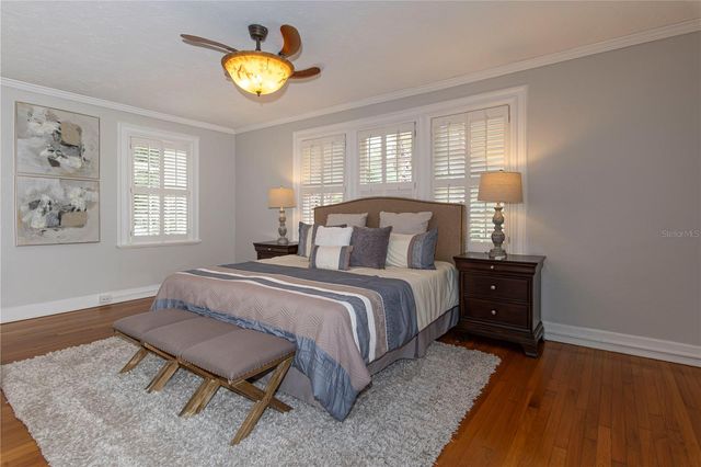 732 EDGEWATER DRIVE, Orlando, FL 32804