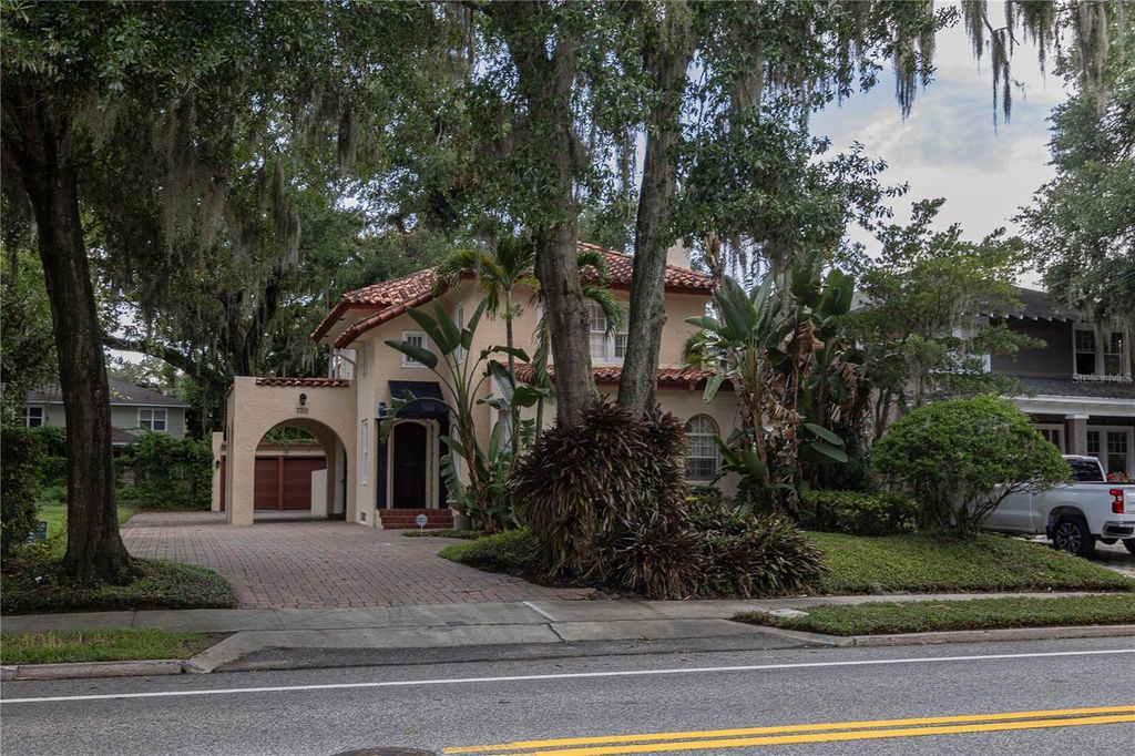 732 EDGEWATER DRIVE, Orlando, FL 32804
