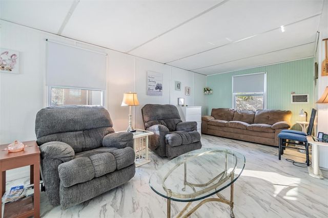 37321 8TH AVENUE, Zephyrhills, FL 33542