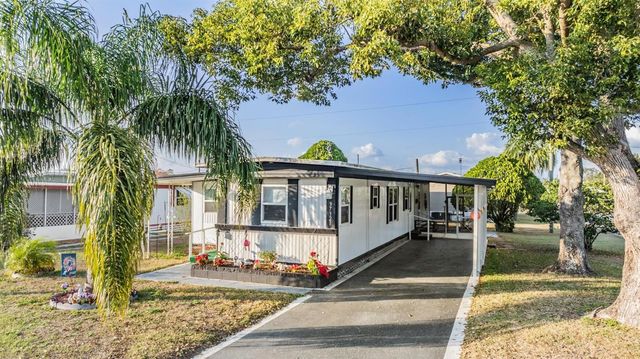 37321 8TH AVENUE, Zephyrhills, FL 33542