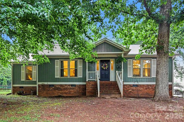 2754 Stockwood Drive, Gastonia, NC 28056