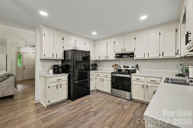 2754 Stockwood Drive, Gastonia, NC 28056