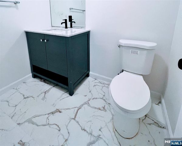 2410 3rd Street, Fort Lee, NJ 07024