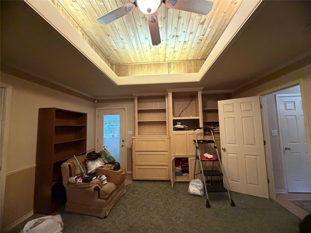 315 S Broadway Street, Bells, TX 75414