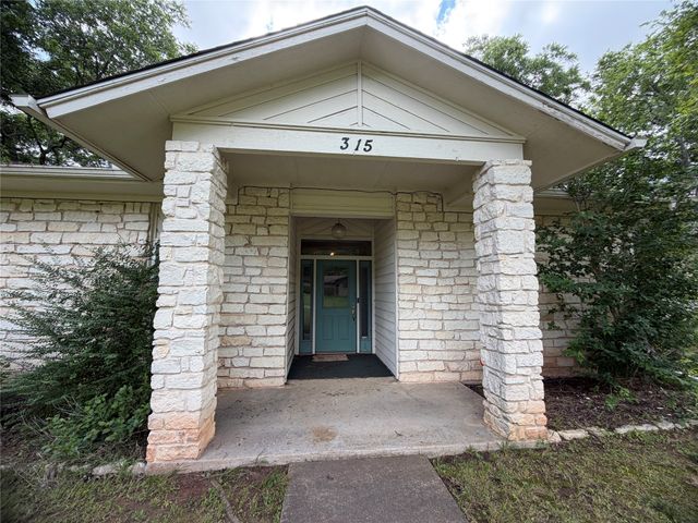315 S Broadway Street, Bells, TX 75414