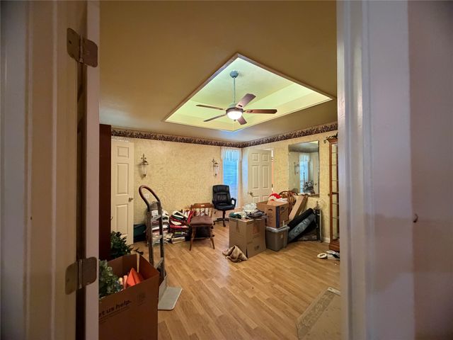 315 S Broadway Street, Bells, TX 75414