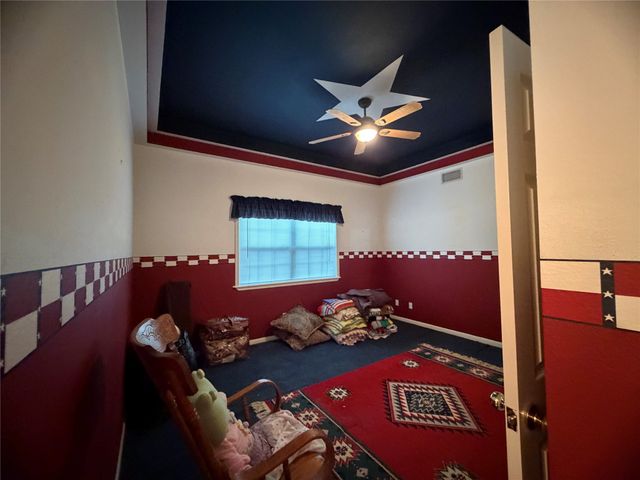 315 S Broadway Street, Bells, TX 75414