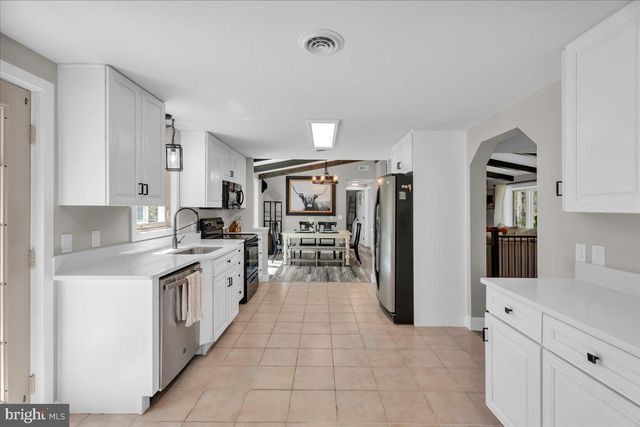 748 CLEMS RUN, Glassboro, NJ 08028