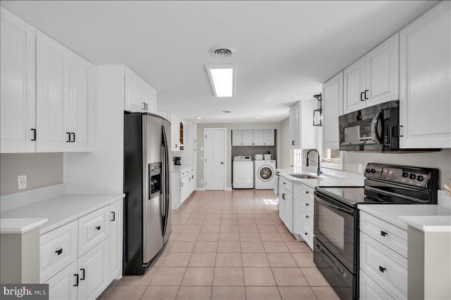 748 CLEMS RUN, Glassboro, NJ 08028