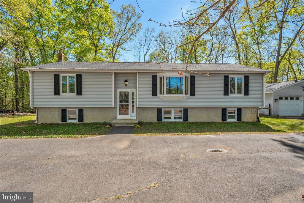 748 CLEMS RUN, Glassboro, NJ 08028