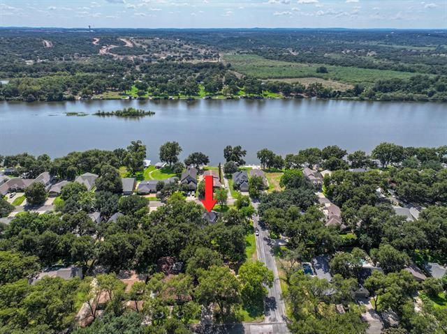 279 Quail ST, Meadowlakes, TX 78654
